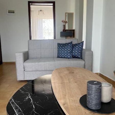 Eirini'S House Apartment Paralia Dionysiou Ngoại thất bức ảnh