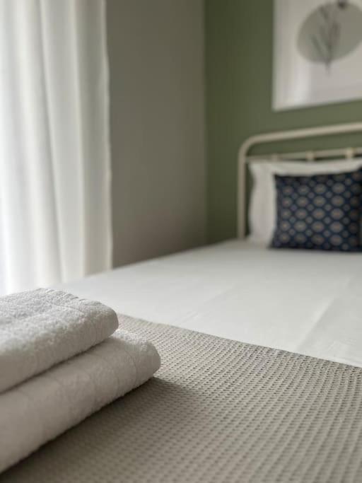 Eirini'S House Apartment Paralia Dionysiou Ngoại thất bức ảnh