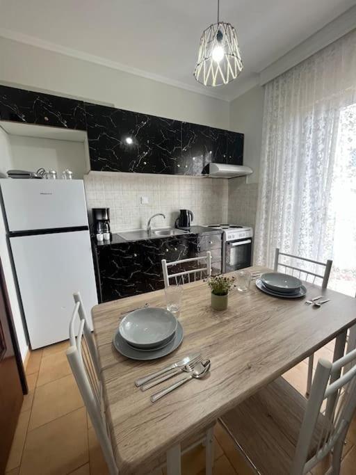 Eirini'S House Apartment Paralia Dionysiou Ngoại thất bức ảnh